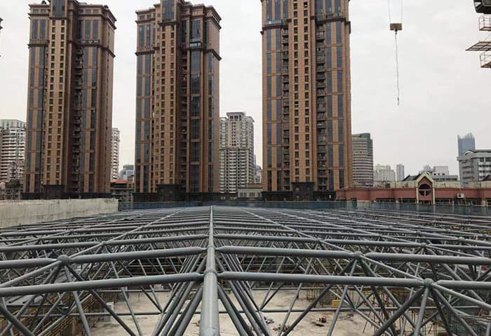 新乡螺栓球网架结构
